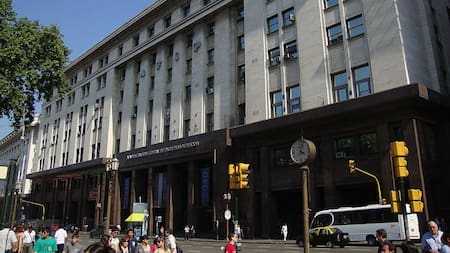 Cambios en la administración de ARCA: Andrés Vázquez es el nuevo director ejecutivo tras la salida de Juan Pazo