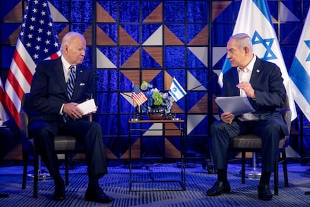 Joe Biden y Benjamín Netanyahu. Foto: Reuters.