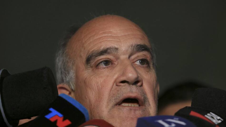 Luis Carzoglio, NA