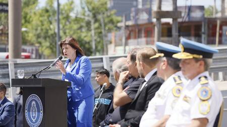 Patricia Bullrich en la inauguración de un edificio para la División Unidad Operativa de la Policía Federal en Ezeiza. Foto: Prensa.
