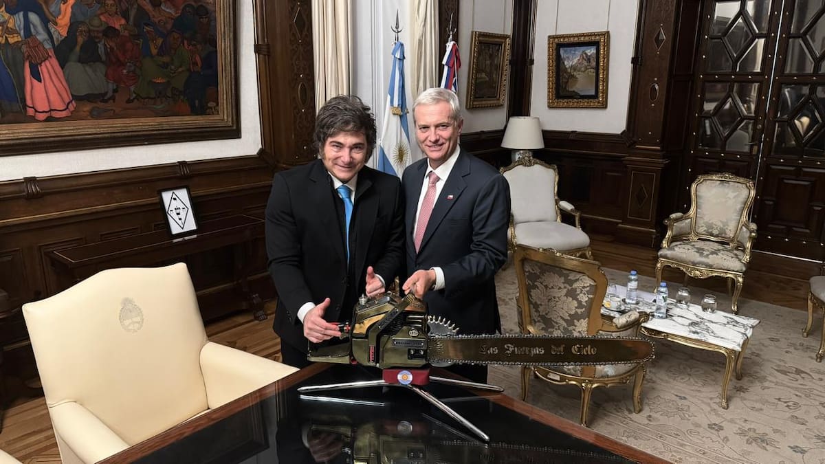 Así fue el saludo entre Milei y Kast, el presidente electo de Chile: “Felicitaciones, qué triunfazo”