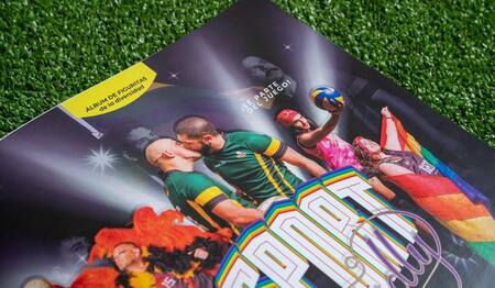 “La cancha de la diversidad”, el álbum de figuritas LGBTQI de Emilien Buffard. Foto: Emilien Buffard