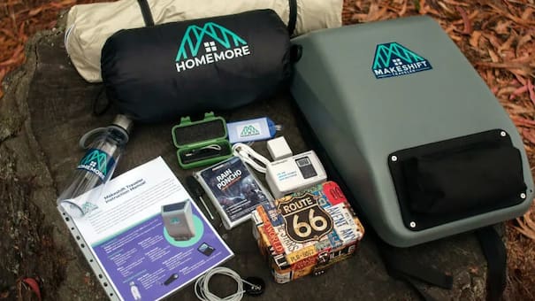 Gran innovación para personas sin hogar: de qué se trata la nueva mochila solar que combina innovación y sostenibilidad