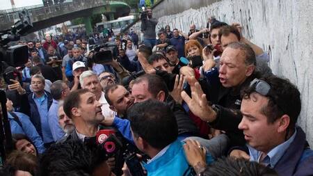 Agresión a Sergio Berni. Foto: Télam