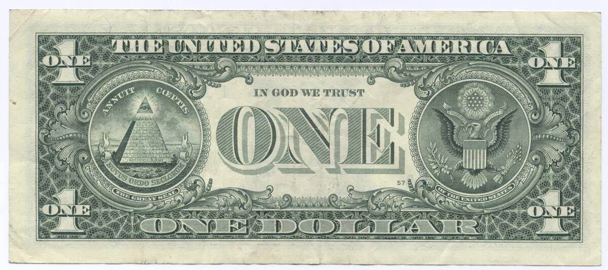 El reverso de un dólar convencional.