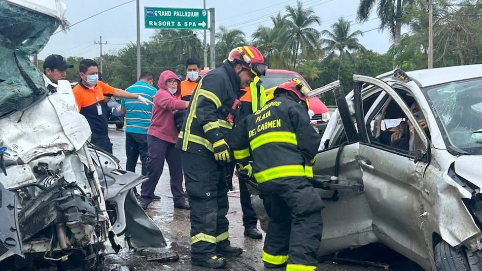 Cinco argentinos murieron como saldo de un accidente en México. NA
