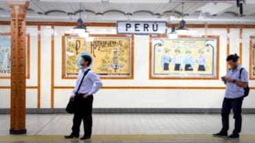 Secretos de la histórica Línea A de subte: pasillos al Congreso, un código de color y la estación que nadie conoce