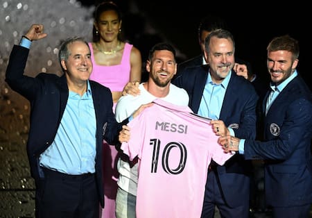 La presentación de Lionel Messi en Inter Miami. Foto: Twitter @LuisOmarTapia.