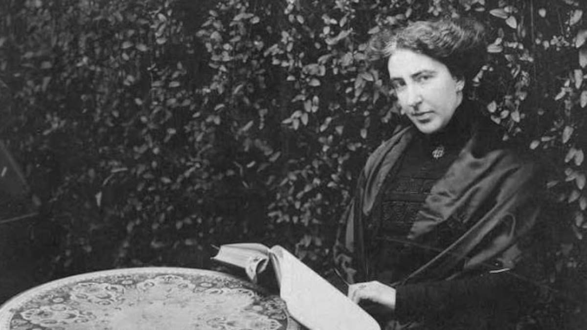 Ada María Elflein.