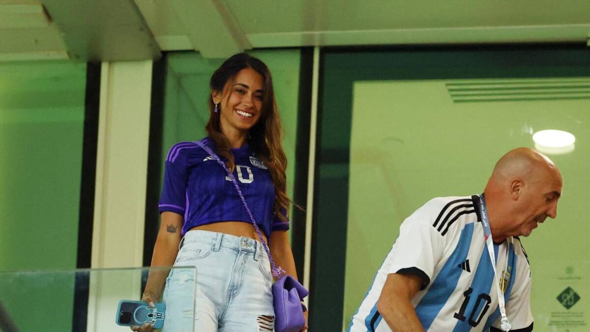 Antonela Roccuzzo; Argentina-Australia; Qatar 2022. Foto: Reuters.