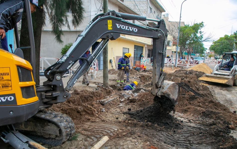 Comenzaron las obras de AySA para llevar agua potable a 75.500 personas del Barrio 21-24 en CABA. Foto: prensa.