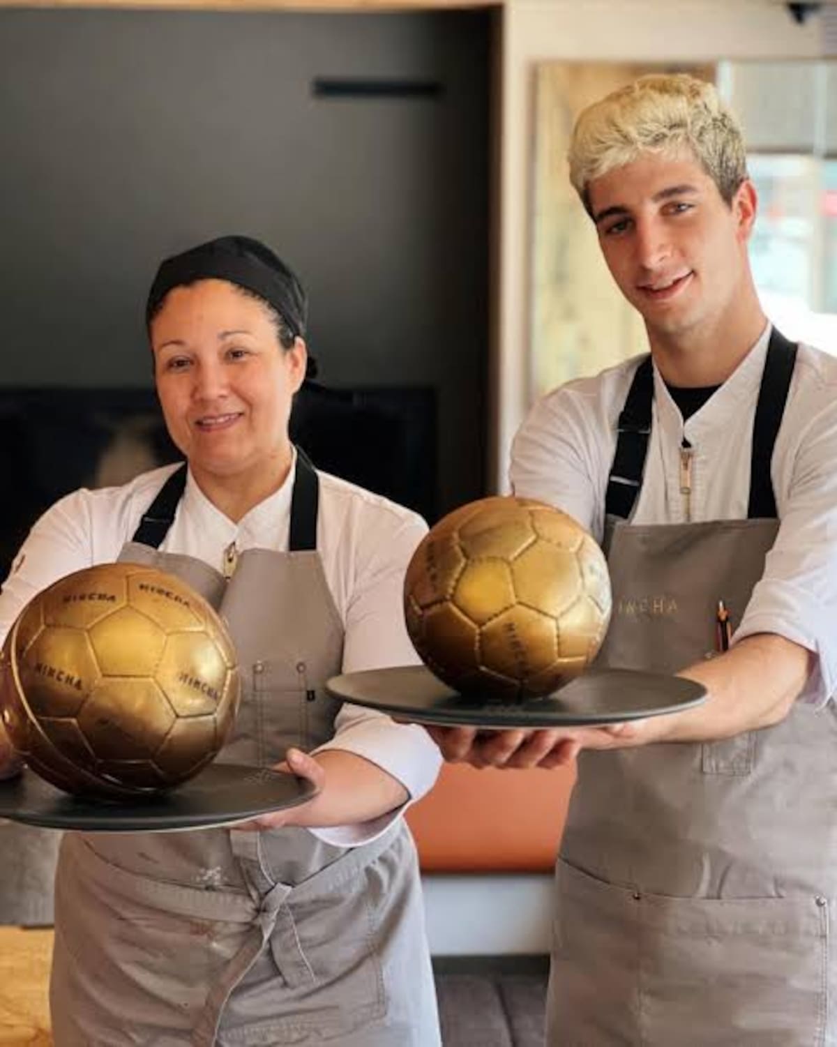 El restaurante de Lionel Messi en Andorra, con diseño moderno y ambiente inspirado en el fútbol.