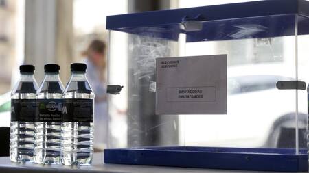 Preparativos para las elecciones en España. Foto: EFE.