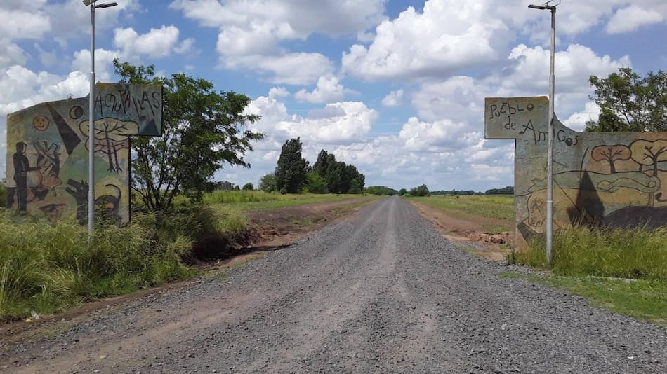 Su historia ligada al tren y la calidez de sus apenas 100 habitantes