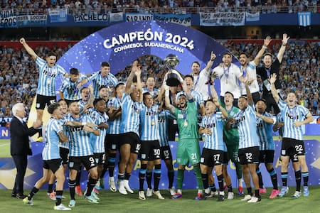 Racing Campeón de la Copa Sudamericana. Foto: EFE