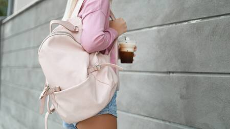 Las mochilas no van más. Foto: Unsplash.