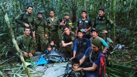 Hallaron con vida a los cuatro niños desaparecidos hace 40 días en la selva de Colombia. Foto: Fuerzas Militares de Colombia.
