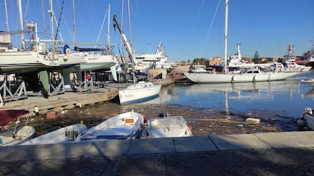 Barcos costeros. Foto: EFE.