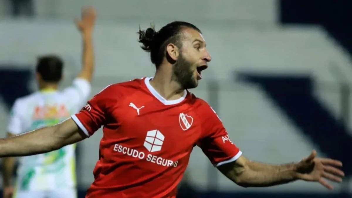 Santiago Silva, Independiente. Foto: NA