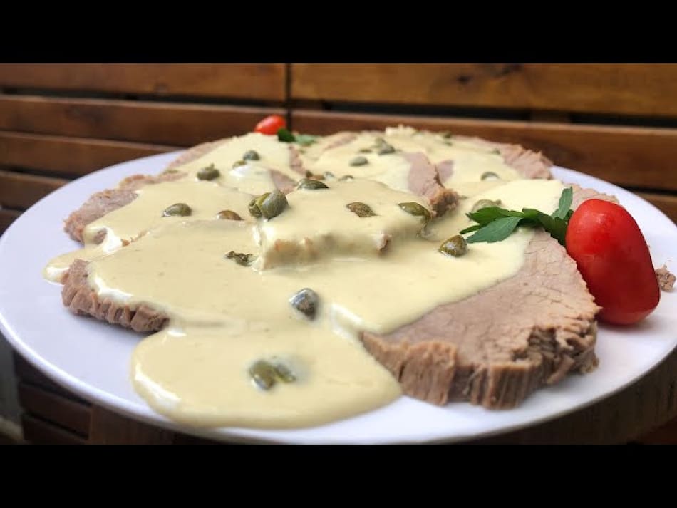 Vitel Toné. Foto: Youtube, La Casita Cocina