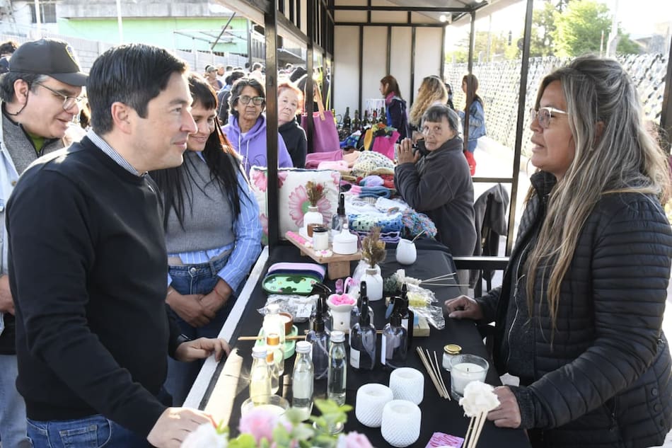 Leo Nardini encabezó la gran inauguración del Paseo Ferial de Ing. Adolfo Sourdeaux.