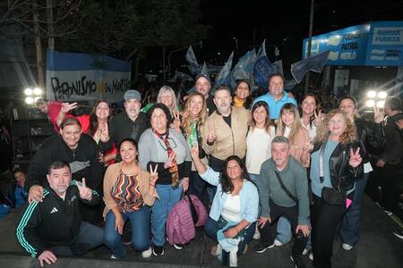 Gustavo Menéndez tras las elecciones en Merlo.