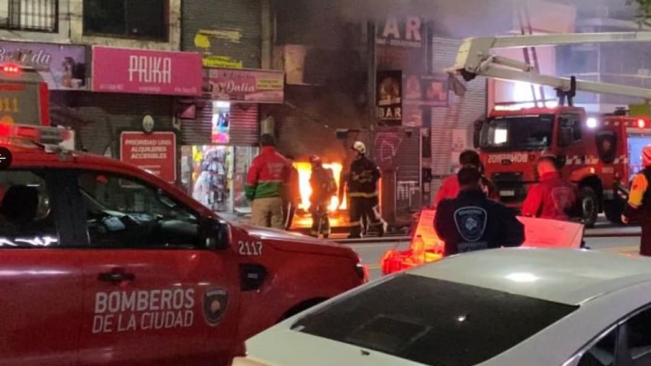 Incendio en Flores. Foto: NA.