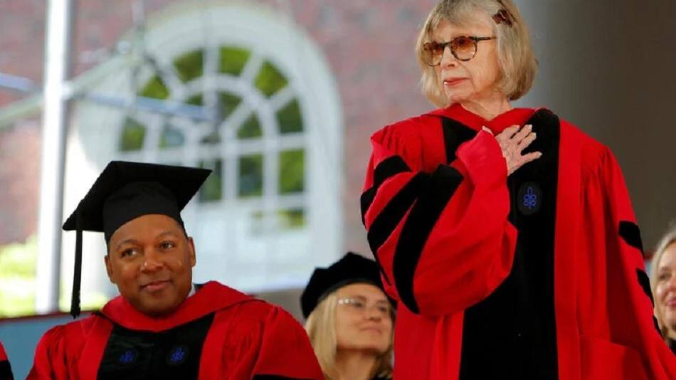 A los 87 años, murió la escritora y periodista estadounidense Joan Didion, REUTERS