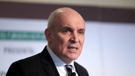 Tras su renuncia como candidato, Espert votó y evitó hablar sobre la causa por sus vínculos con Machado