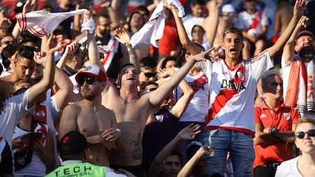 Hinchas de River. Foto: NA.