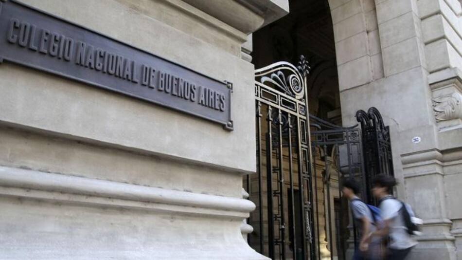 Toma de colegios, NA