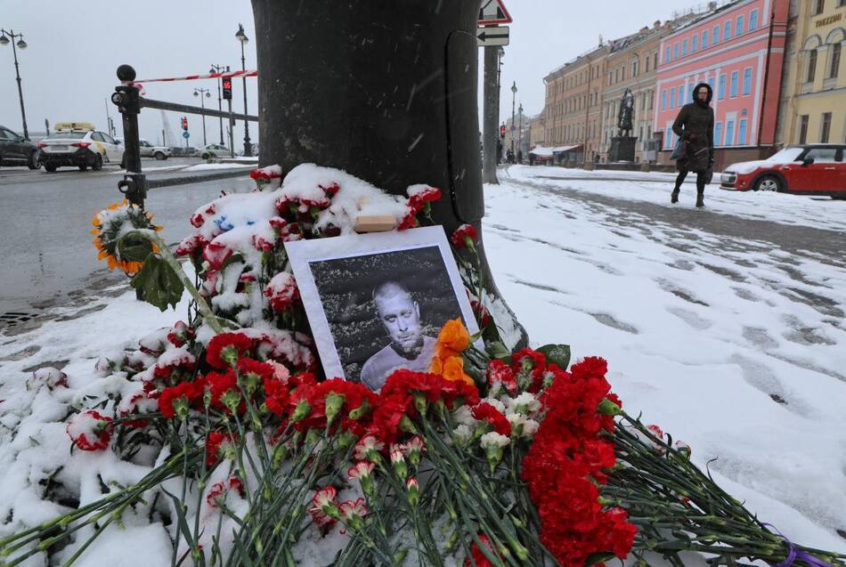 Homenaje al bloguero militar ruso. Foto: Reuters.