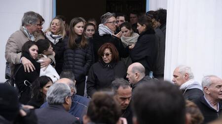 Imágenes del emotivo último adiós a Guillermo Bredeston