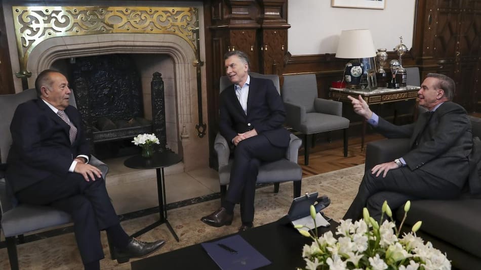 Mauricio Macri y Miguel Angel Pichetto, recibieron hoy en Casa Rosada al senador Adolfo Rodríguez Saá, NA
