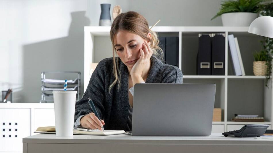 Estrés laboral. Foto: Unsplash