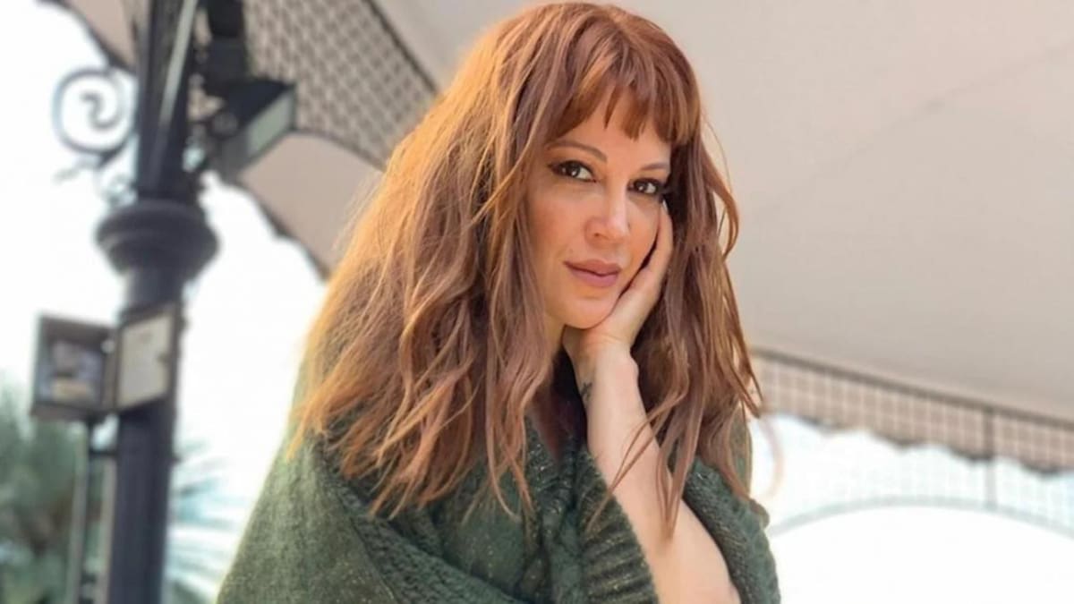 Con un jugado y sexy topless, Miriam Lanzoni desafió al frío y a Instagram