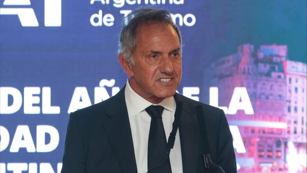 Daniel Scioli, Secretario de Turismo y Ambiente