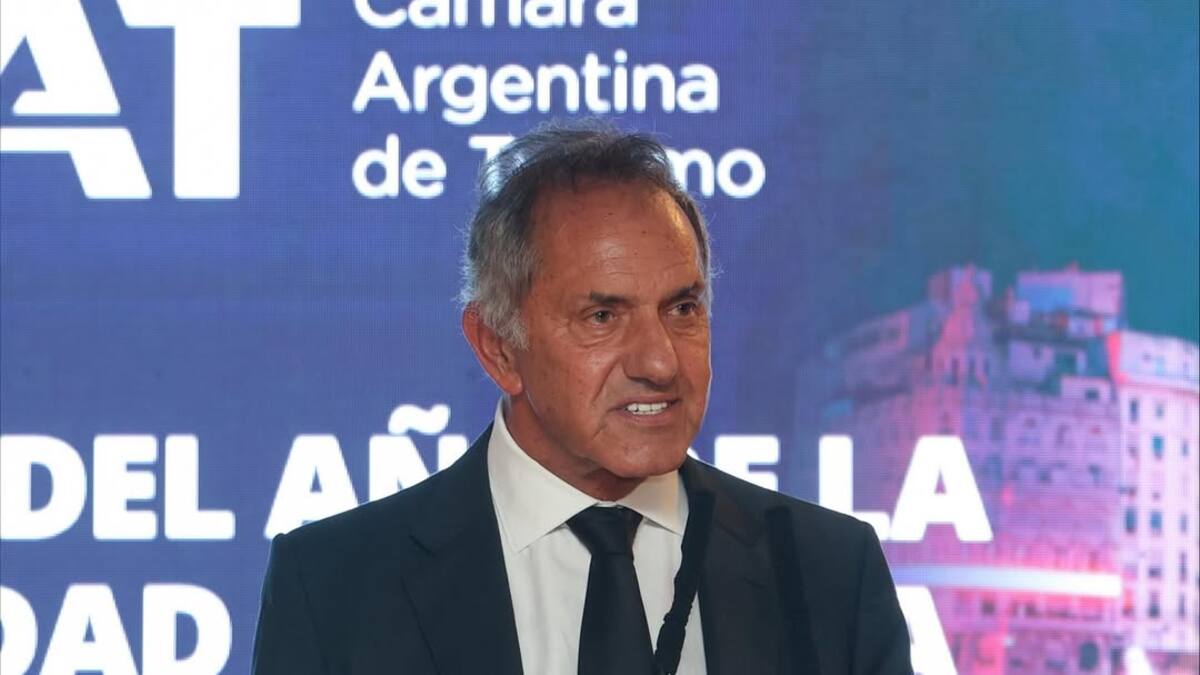 Daniel Scioli, Secretario de Turismo y Ambiente