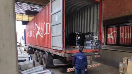 Aduana desarticuló un contrabando de placas de minado de criptomonedas y aplicaría una multa de más de $20 millones. Foto: Aduana.