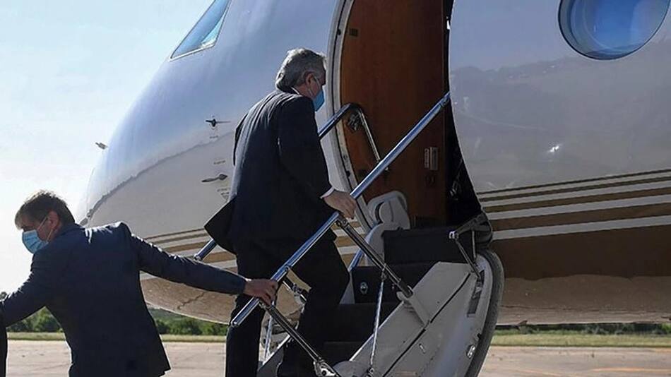 Alberto Fernández viaja a México