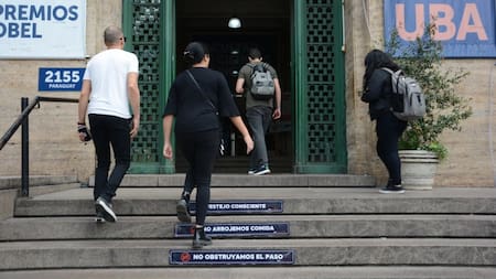 La UBA promueve carreras cortas con salida laboral rápida. Foto: NA