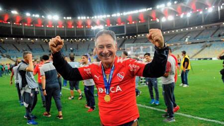 Holan - Independiente