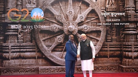 Azali Assoumani, presidente de la Unión Africana, y Narendra Modi, primer ministro de India. Foto: EFE.