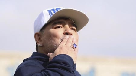 Diego Maradona en Gimnasia, AGENCIA NA