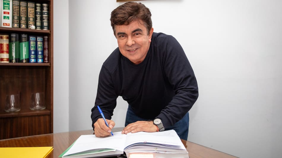 Fernando Espinoza, se dirigió a las ciudadanas y ciudadanos de La Matanza tras firmar la lista que encabezará en el distrito.