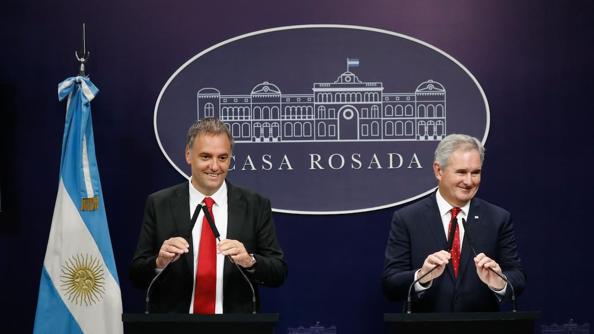 Manuel Adorni y Pablo Quirno brindaron detalles del acuerdo comercial con EEUU: “Consolida nuestro liderazgo regional”