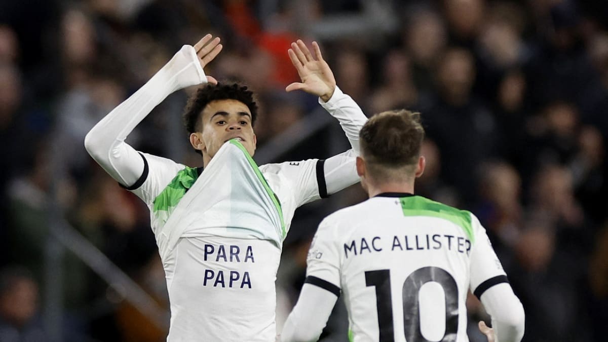 El festejo de Luis Díaz con Alexis Mac Allister. Foto: Reuters.