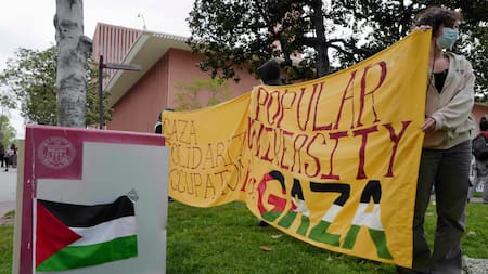 Protestas propalestinas en campus de EEUU. Foto: Reuters