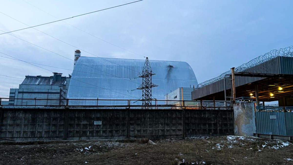 El ataque contra una estructura de la central nuclear de Chernobyl. Foto: EFE.
