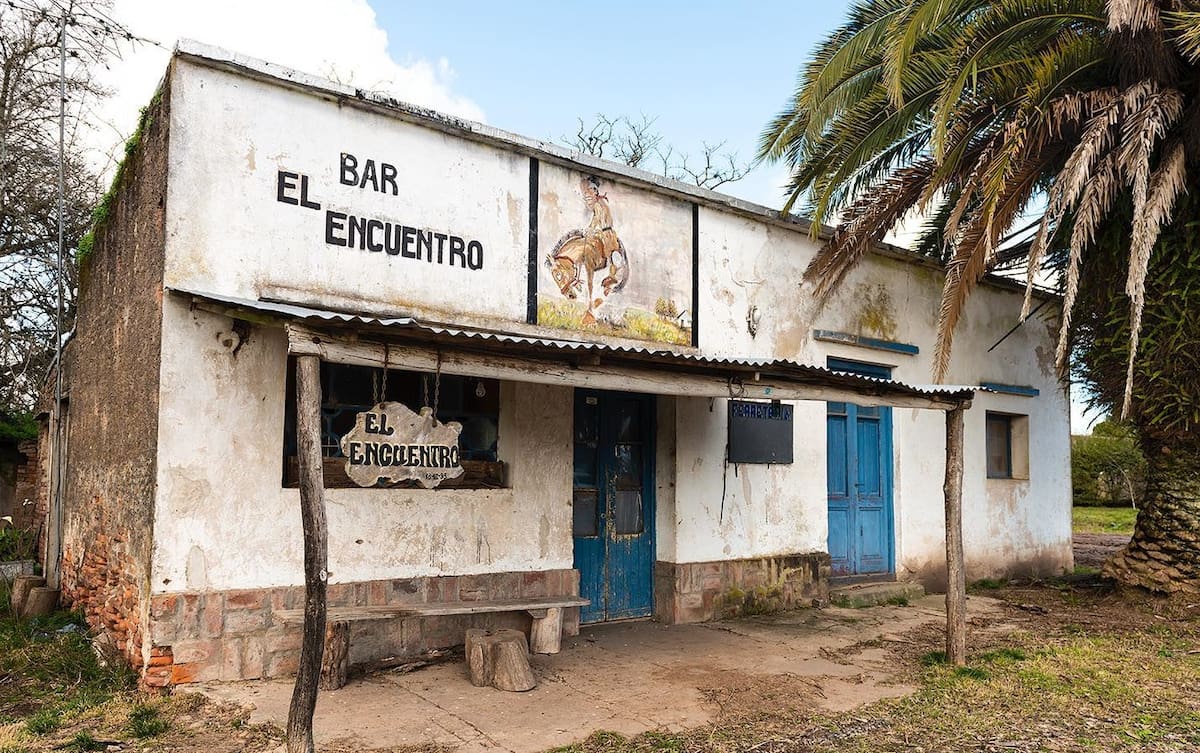 El pueblo que perdió el tren, estuvo a punto de desaparecer y revivió gracias a una panadería